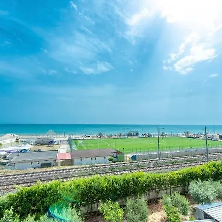 Adriatico & Gran Sasso * Pineto