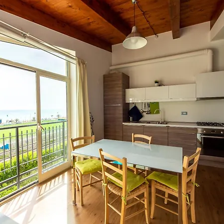 Adriatico & Gran Sasso Apartment Pineto